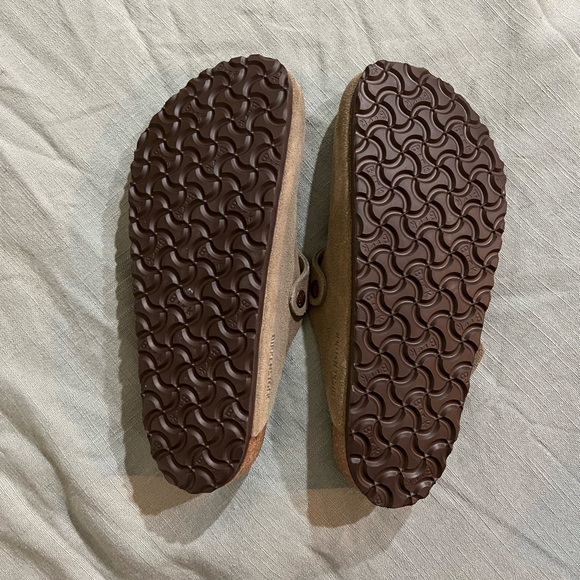 Birkenstocks Boston Clogs Taupe NWT - Picture 5 of 5